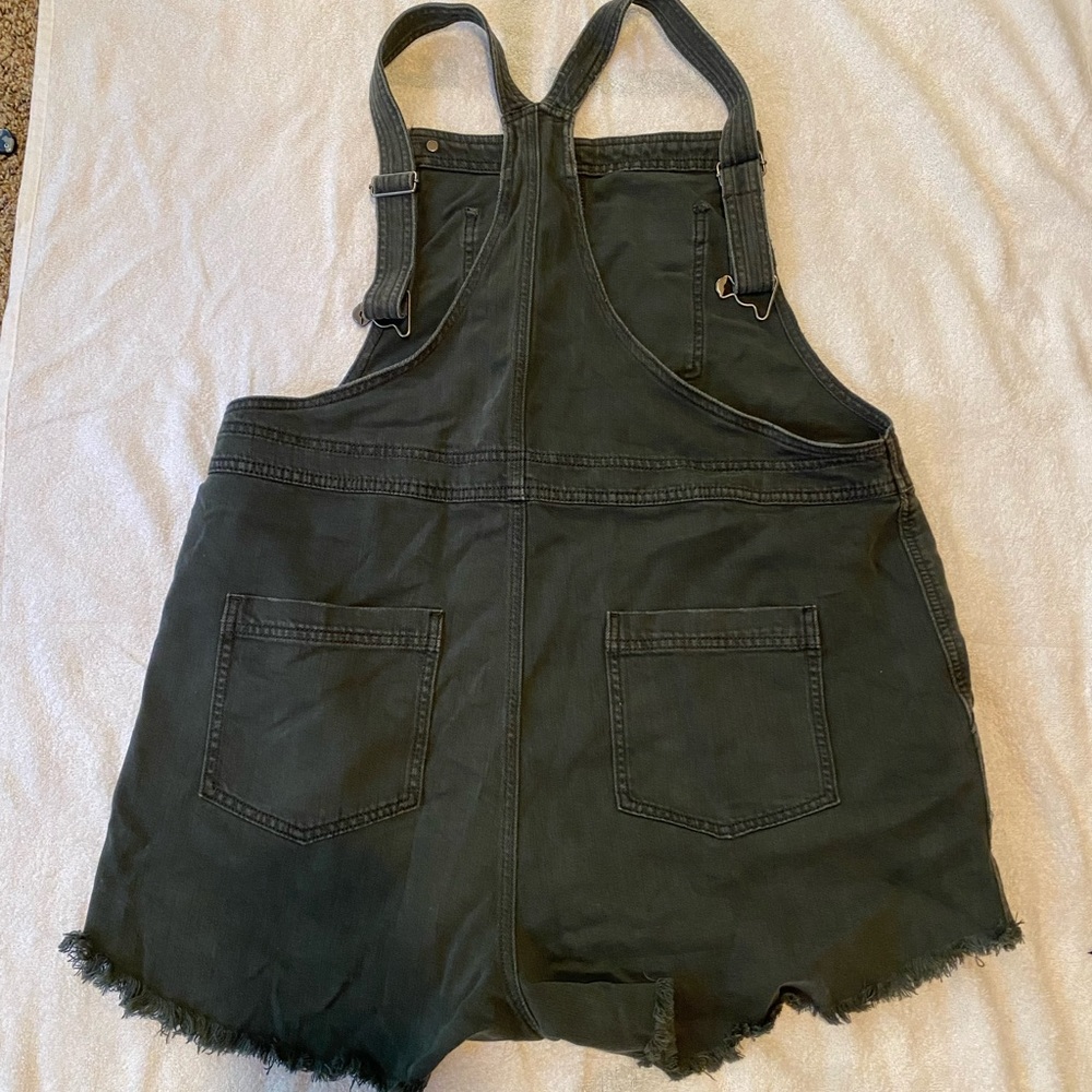 Black women’s overalls